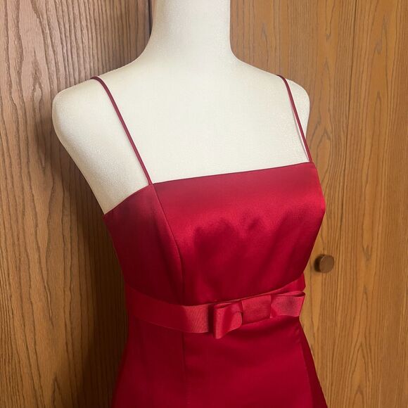 David's Bridal Dress Size 2 Cherry Red Bow Holiday Christmas Party Prom Formal - Picture 3 of 12